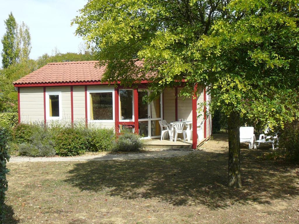 Les Chalets Des Mousquetaires Mirepoix  Rom bilde