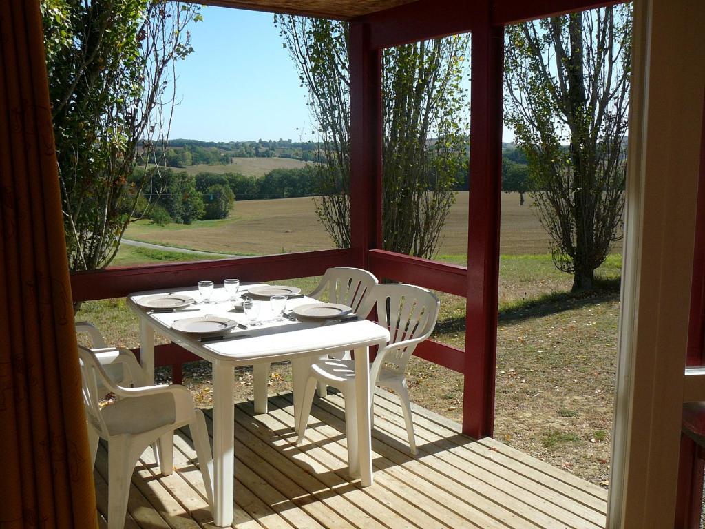 Les Chalets Des Mousquetaires Mirepoix  Rom bilde